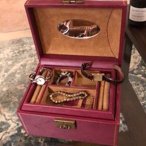 Accessories combo-includes jewelry box